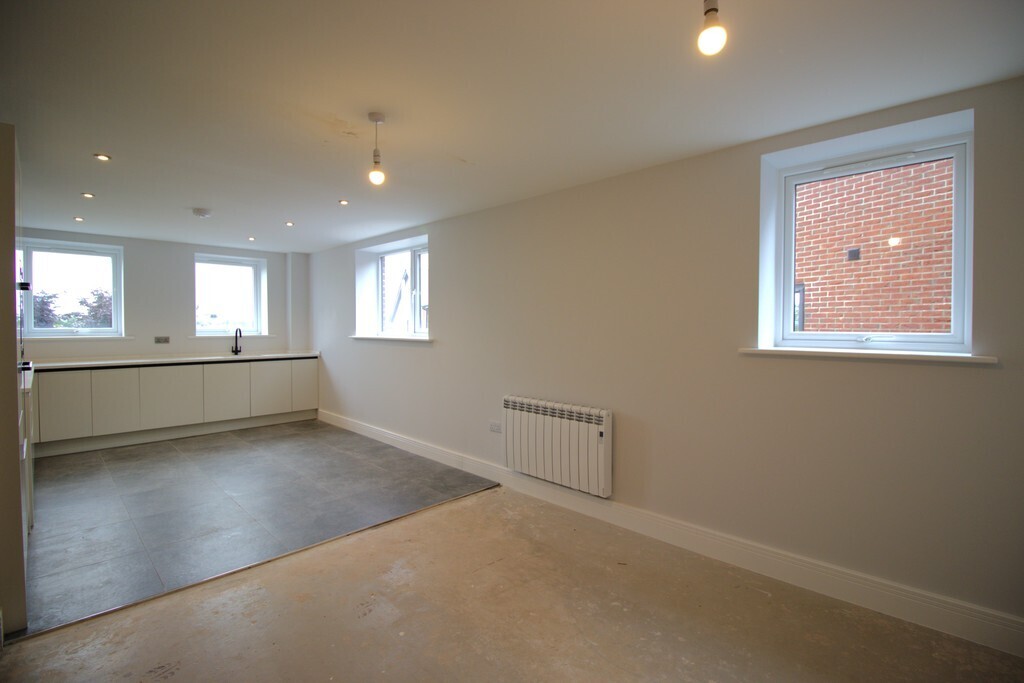 Gordon Richards House, Furlong View Image 4
