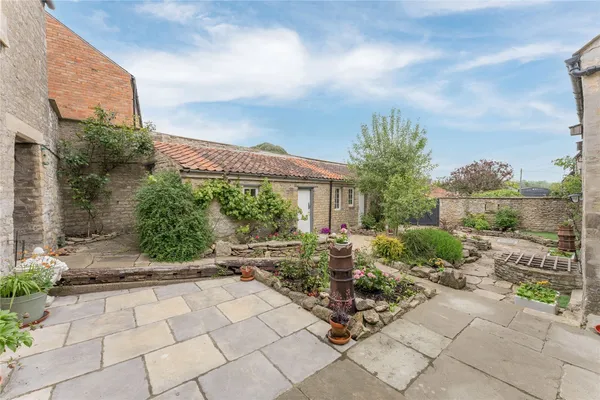 North Street, Oundle, PE8 photo 22