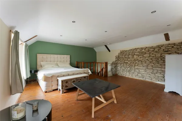 North Street, Oundle, PE8 photo 18