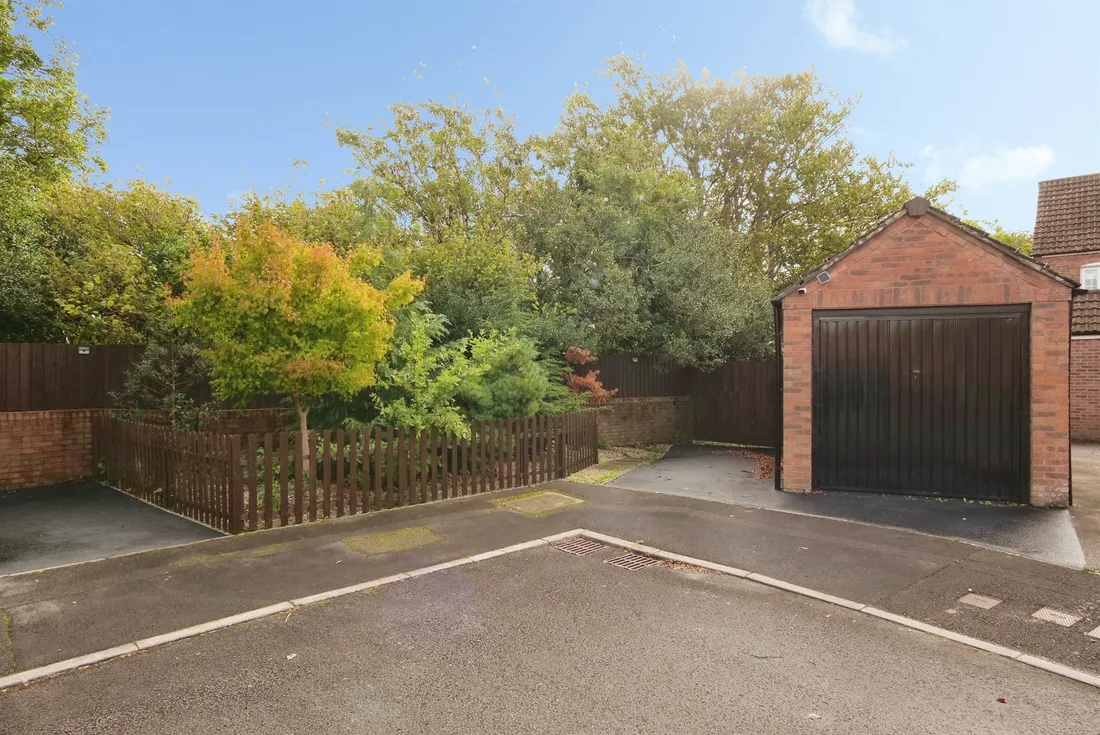 Property photo 28