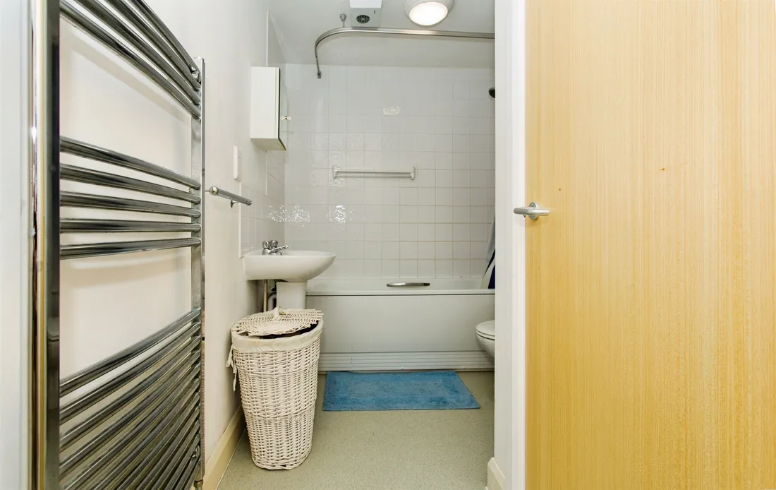Property photo 32
