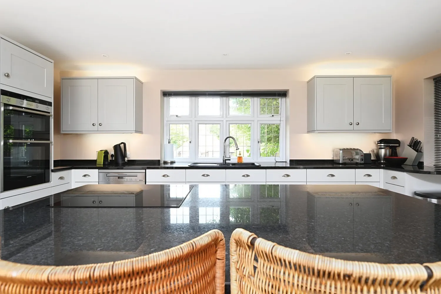 Hilltop Road, West Hoathly, RH19 photo 4
