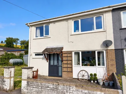 Llanwnnen, Lampeter, SA48