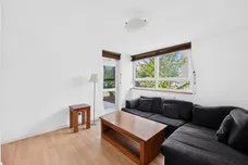 Winterfold Close, London