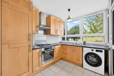 Winterfold Close, London