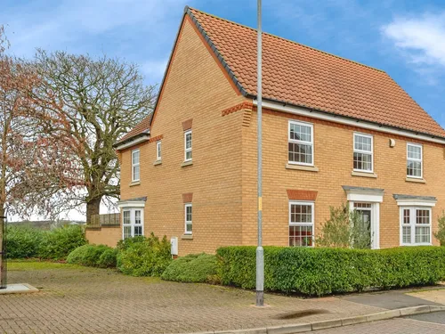 Buckenham Road, Aylsham, Norwichphoto