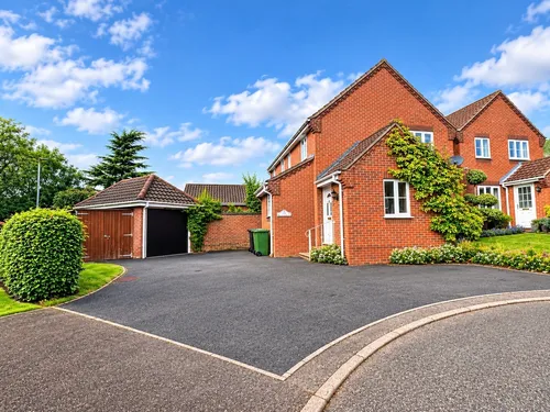 Pickford Close, North Walshamphoto