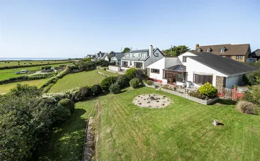 Upton, Bude