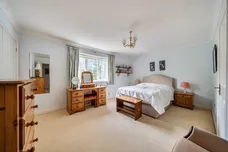 White House Walk, Farnham, GU9 photo 9