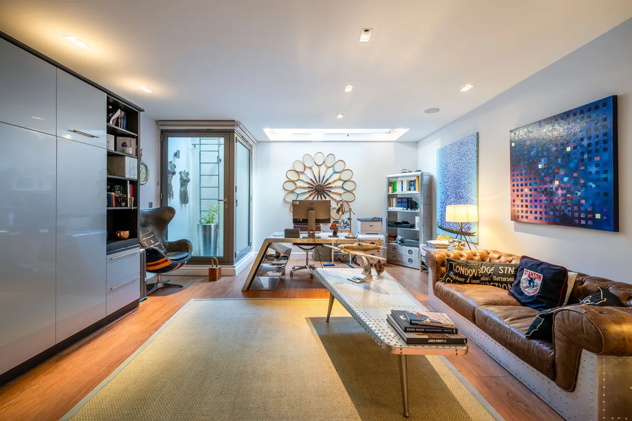Wroughton Road, London, SW11 photo 5
