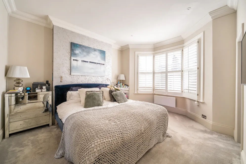 Wroughton Road, London, SW11 photo 9