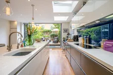 Wroughton Road, London, SW11 photo 25