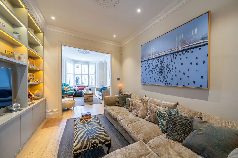 Wroughton Road, London, SW11