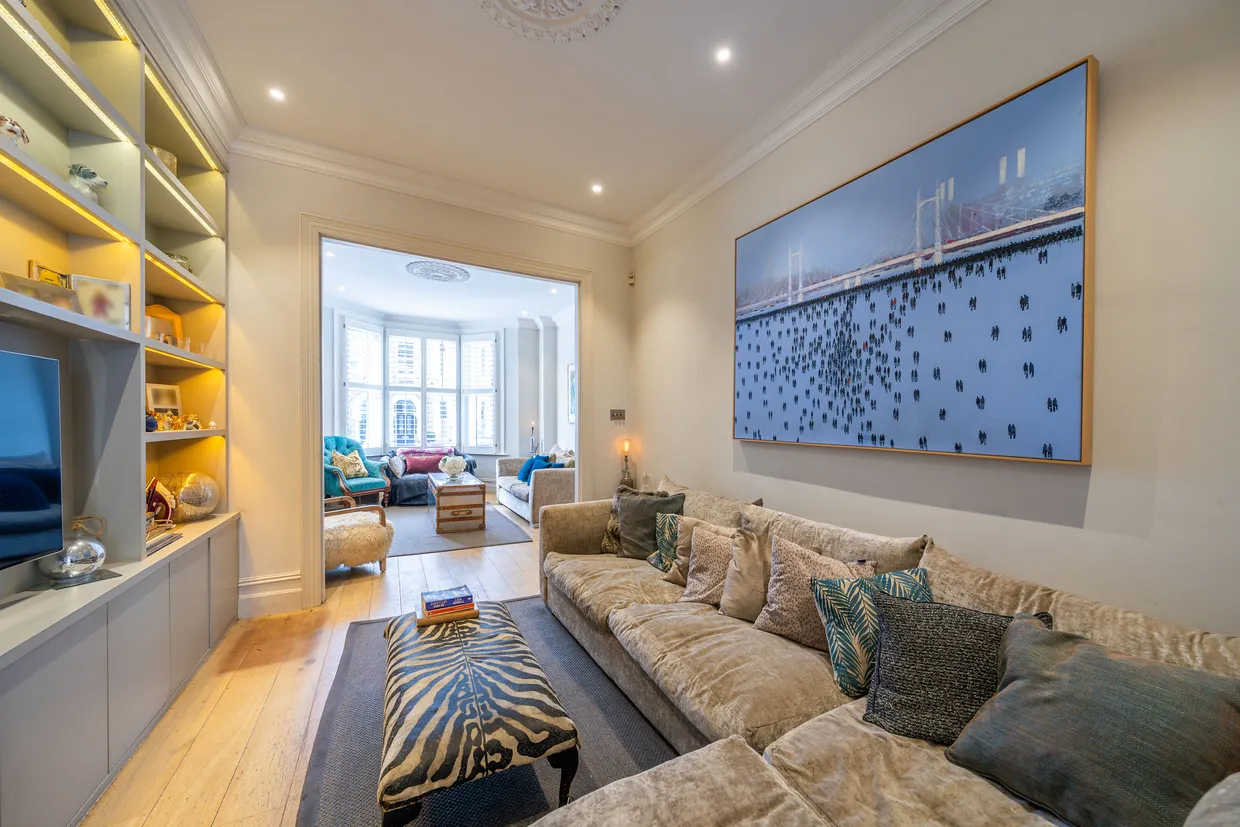 Wroughton Road, London, SW11 photo 27