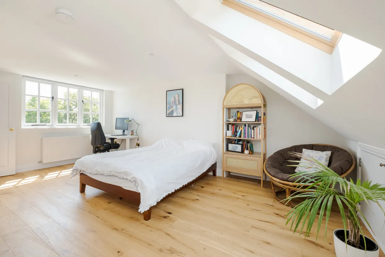Etheldene Avenue, London, N10 photo 15
