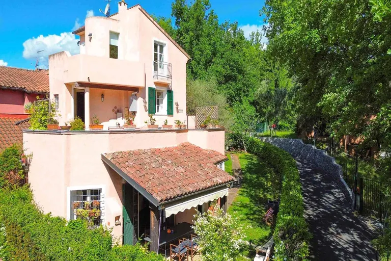 via Bosco di Carlo, Garlenda, Liguria
