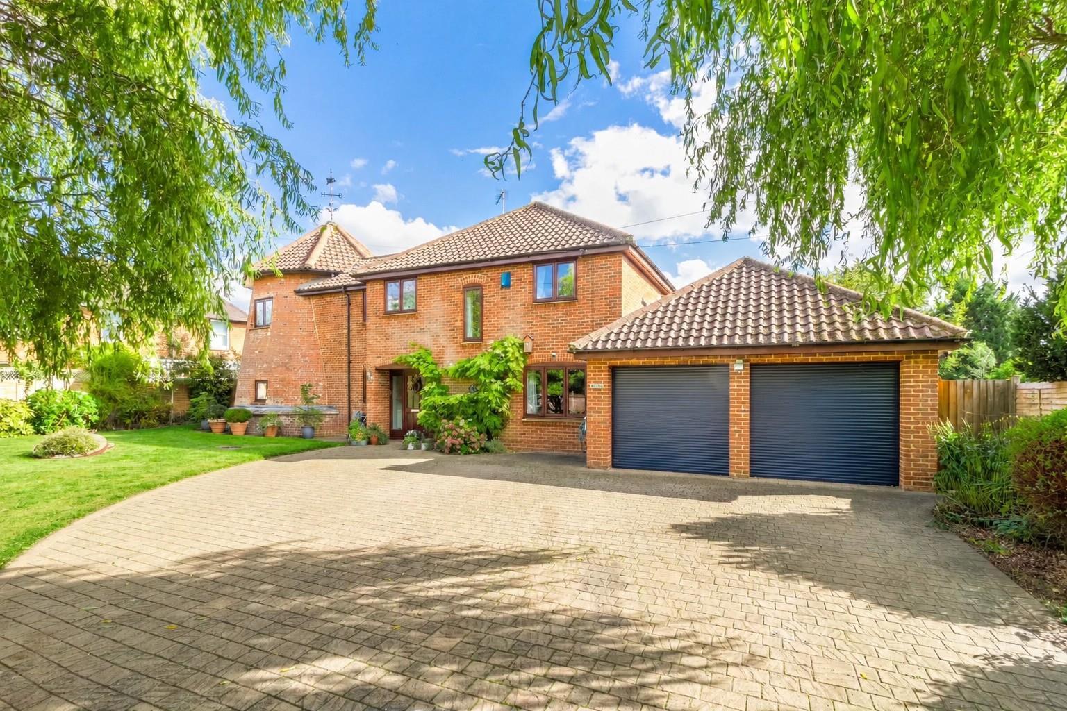 Stratford Drive, Wootton, Northampton Image 21
