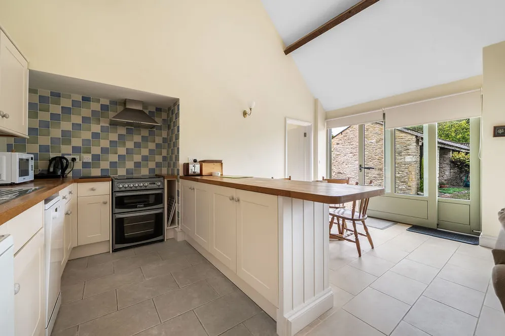 Leighterton, Tetbury, GL8 photo 20