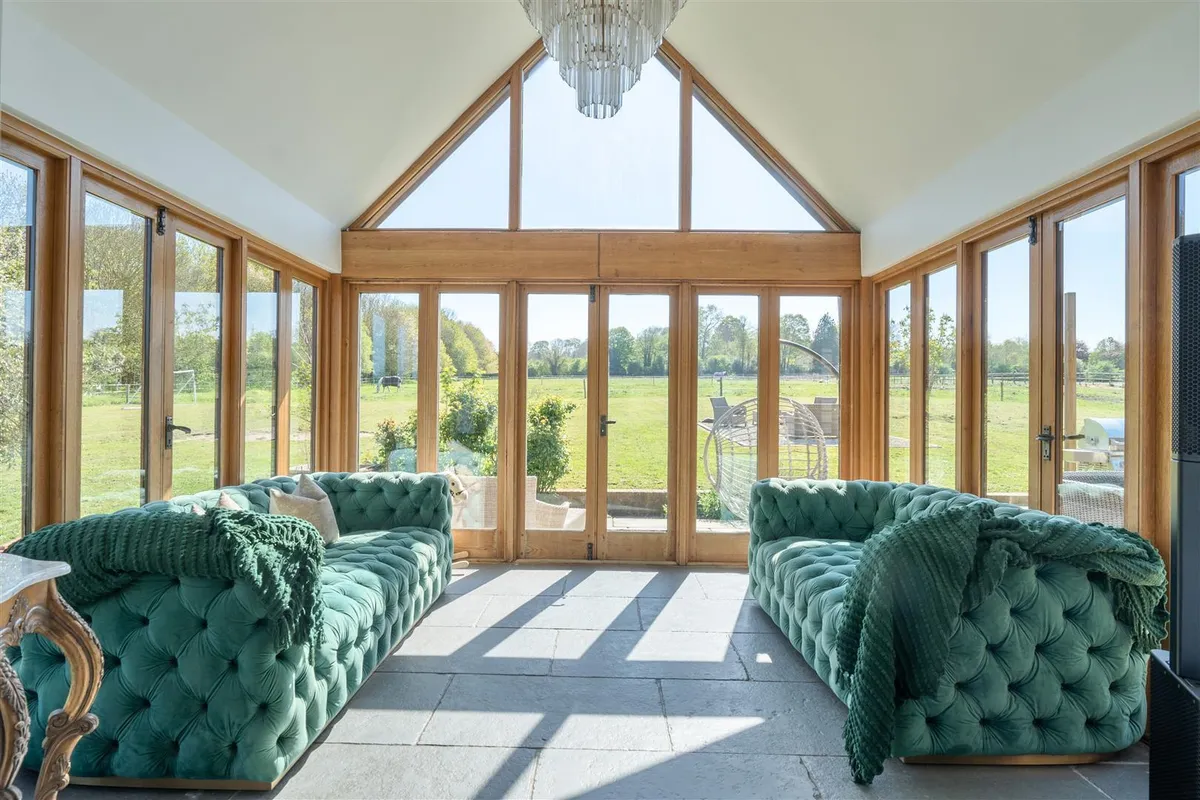 New Price / mid Kent
