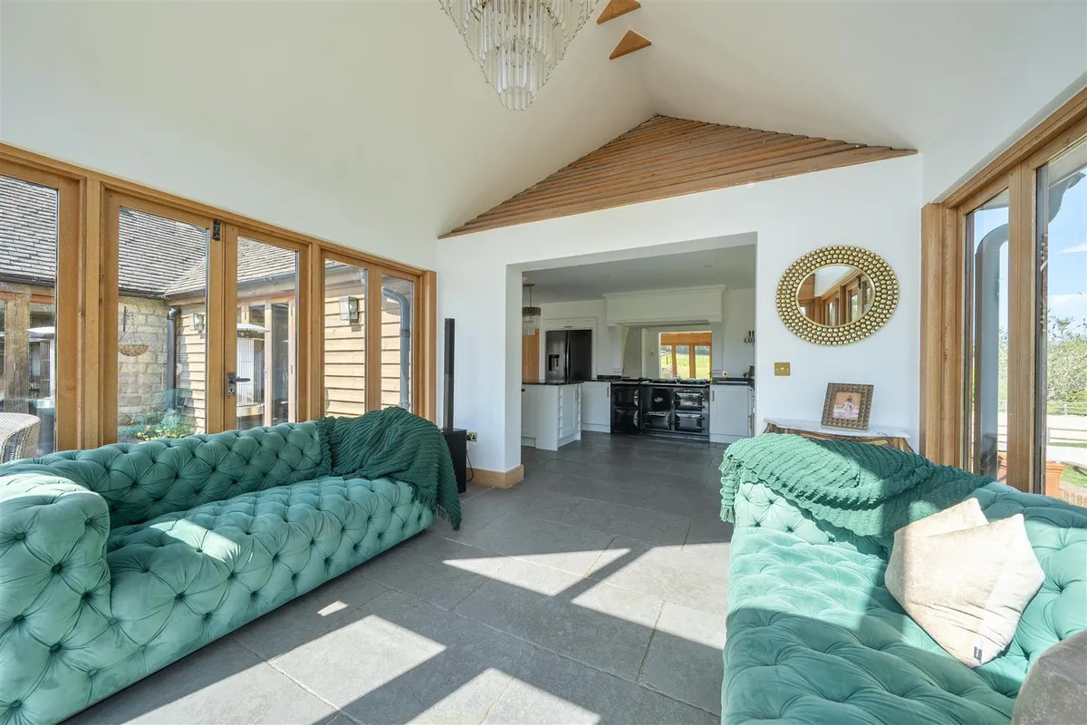 New Price / mid Kent