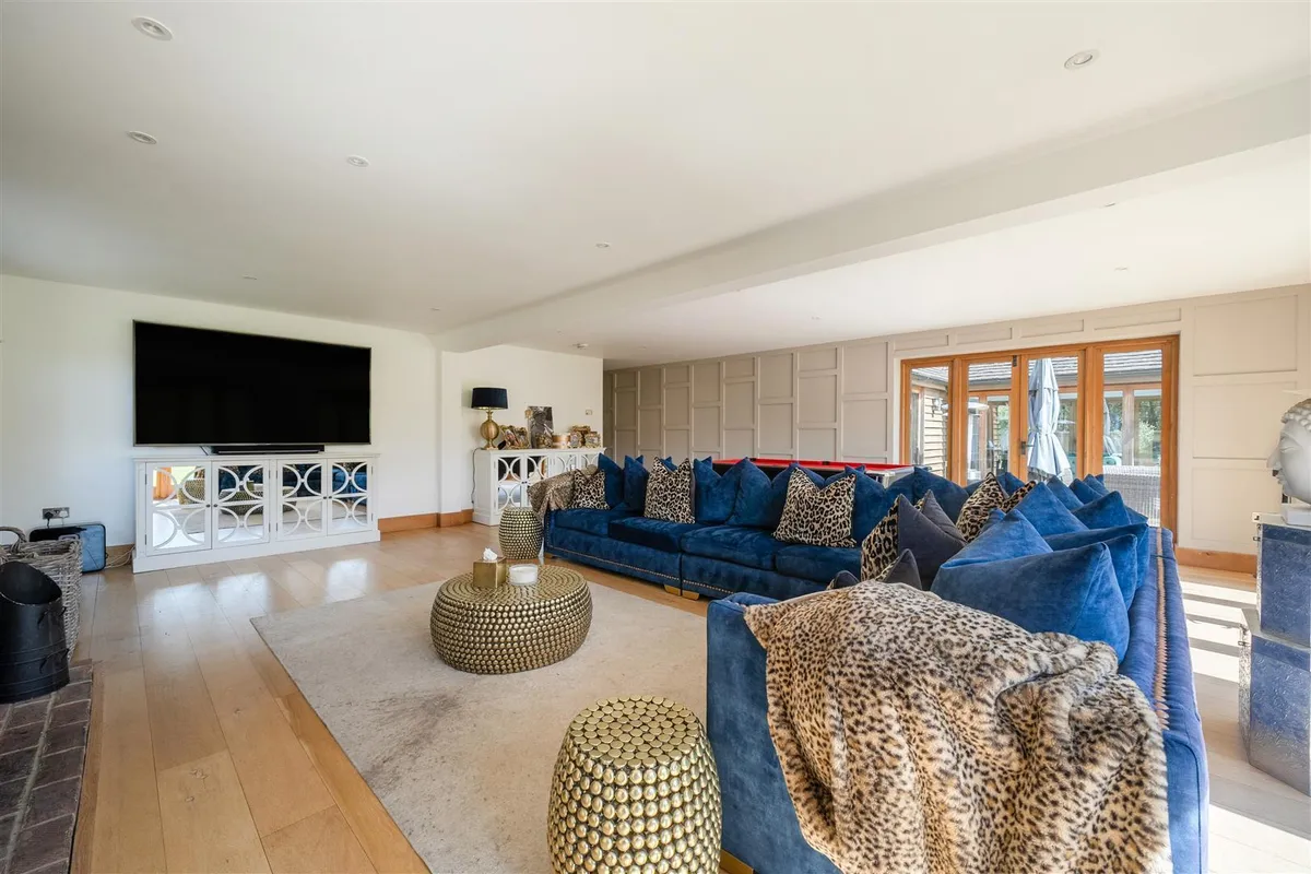 New Price / mid Kent