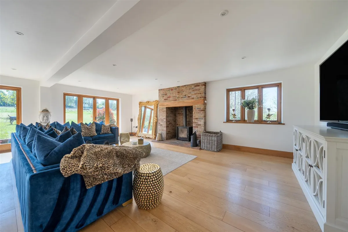 New Price / mid Kent