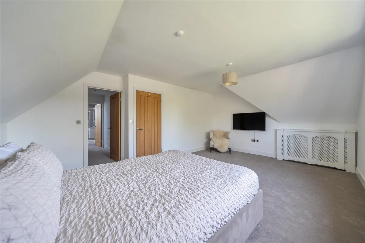 New Price / mid Kent