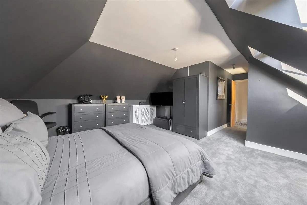 New Price / mid Kent