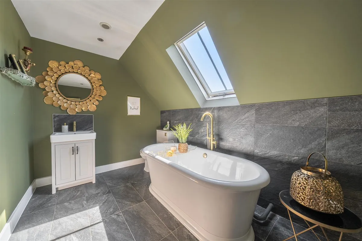 New Price / mid Kent