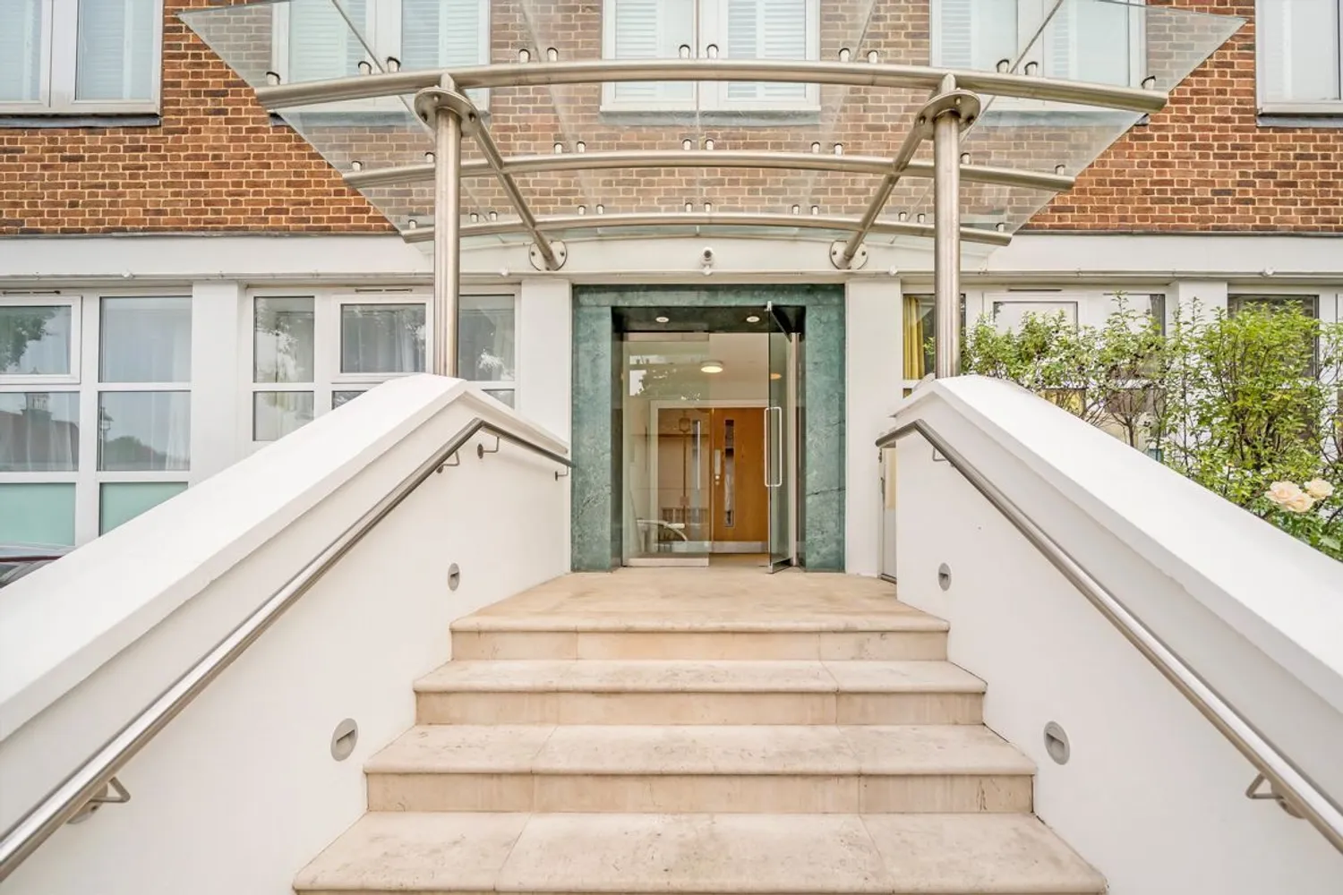 Vincent Square, London, SW1P photo 7