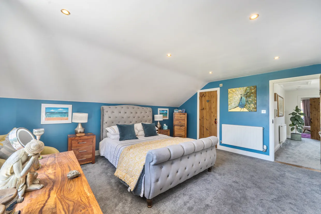 Ouseley Road, Wraysbury, TW19 photo 8