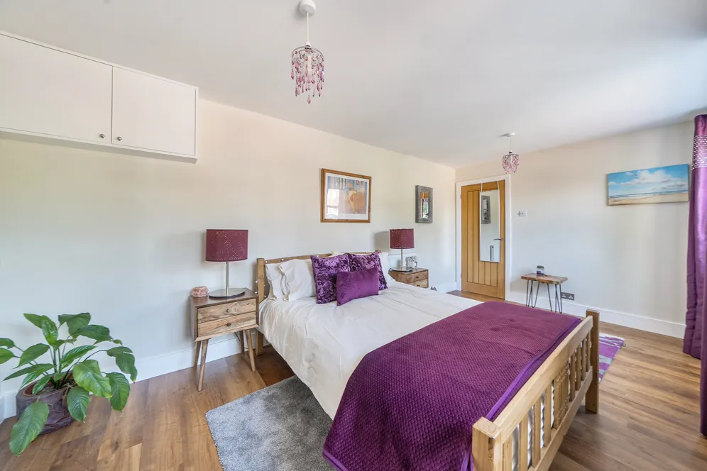 Ouseley Road, Wraysbury, TW19 photo 9