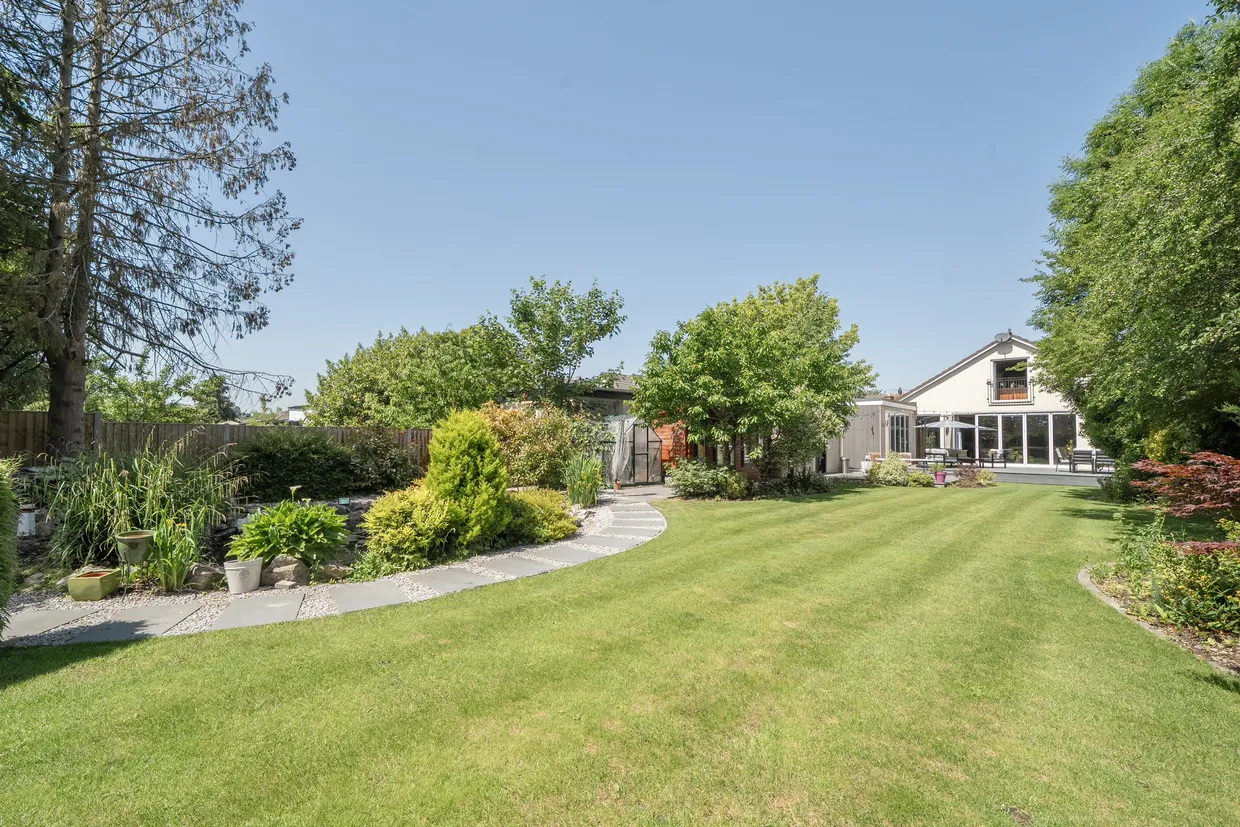 Ouseley Road, Wraysbury, TW19 photo 12