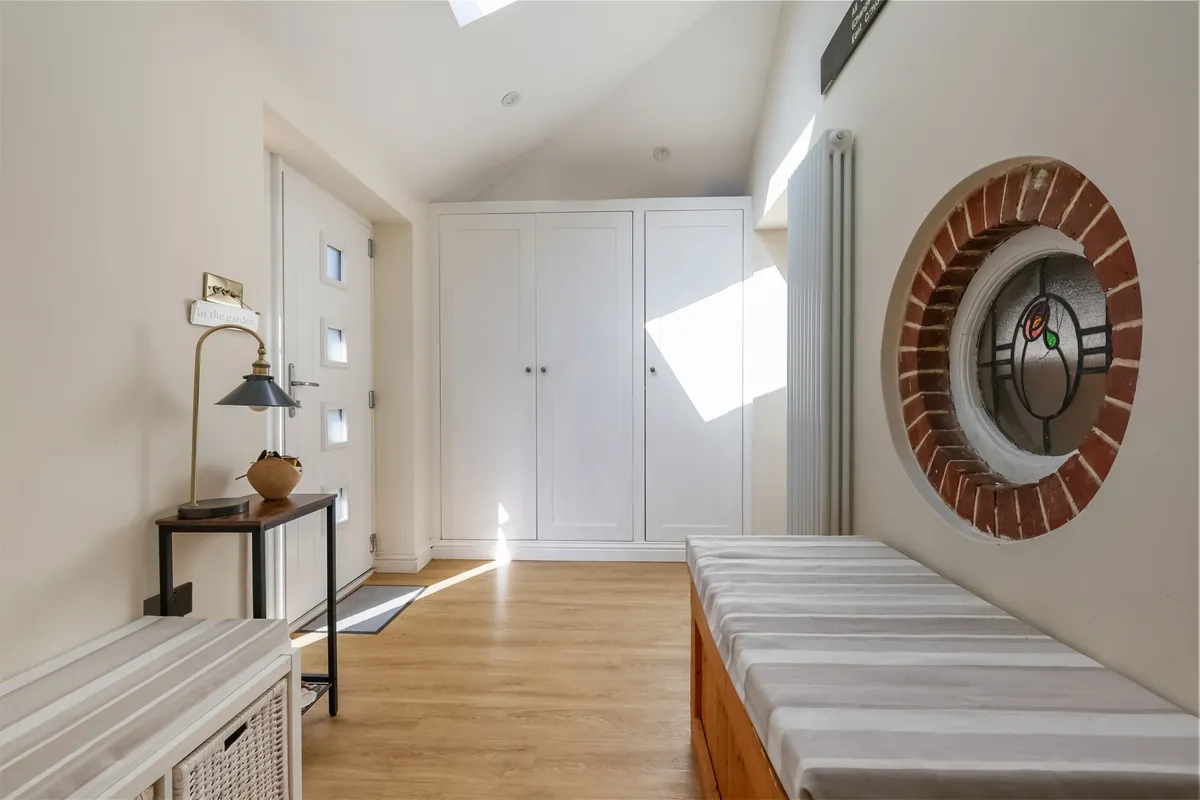 Balcombe Road, Horley, Surrey, RH6