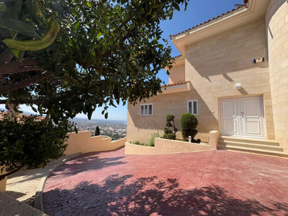 3 Bedroom villa with panoramic sea views + office room : Peyia, Paphos