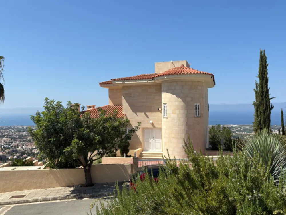 3 Bedroom villa with panoramic sea views + office room : Peyia, Paphos