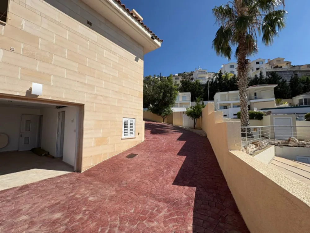3 Bedroom villa with panoramic sea views + office room : Peyia, Paphos
