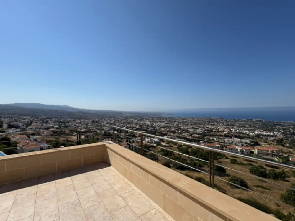 3 Bedroom villa with panoramic sea views + office room : Peyia, Paphos