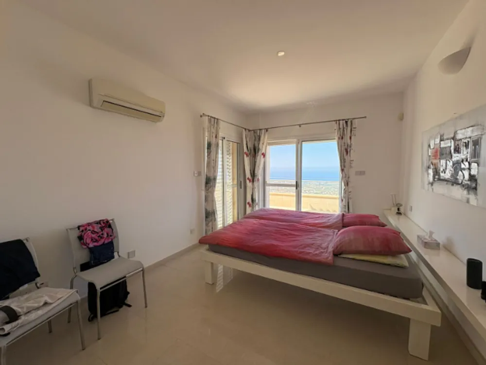 3 Bedroom villa with panoramic sea views + office room : Peyia, Paphos