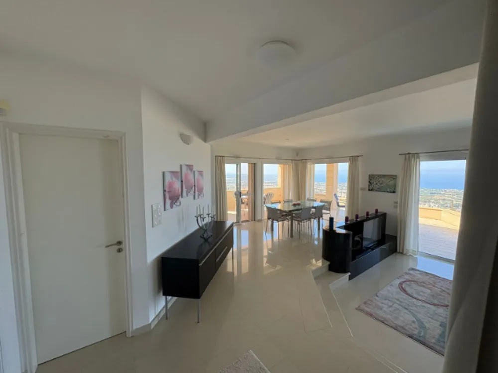 3 Bedroom villa with panoramic sea views + office room : Peyia, Paphos