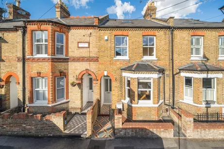 Devereux Road, Windsor, SL4