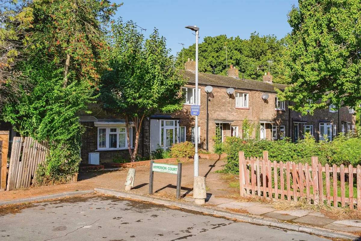 Hyperion Court, HEMEL HEMPSTEAD - 2 bedroom terraced house - Sequence