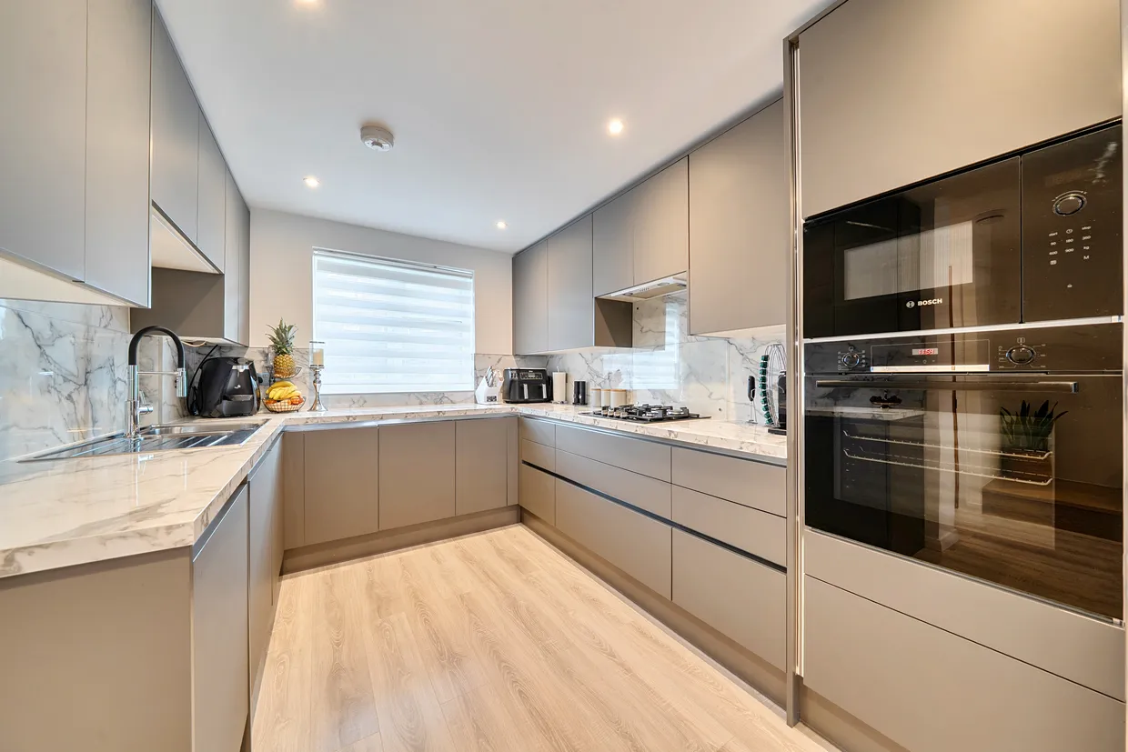 Serrin Way, Horsham, RH12 photo 3
