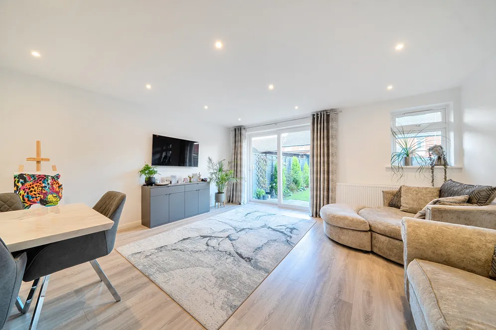 Serrin Way, Horsham, RH12 photo 6