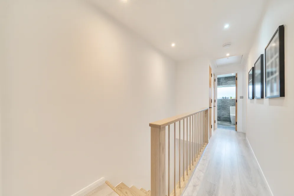Serrin Way, Horsham, RH12 photo 11