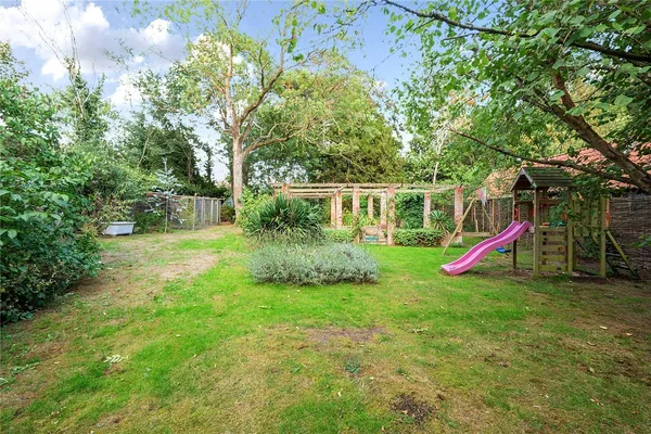 Bramford, Ipswich, IP8 photo 15