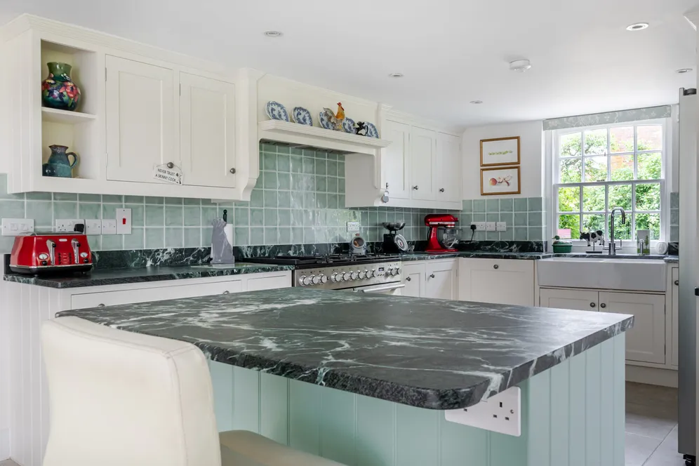 Longstreet, Pewsey, SN9 photo 3