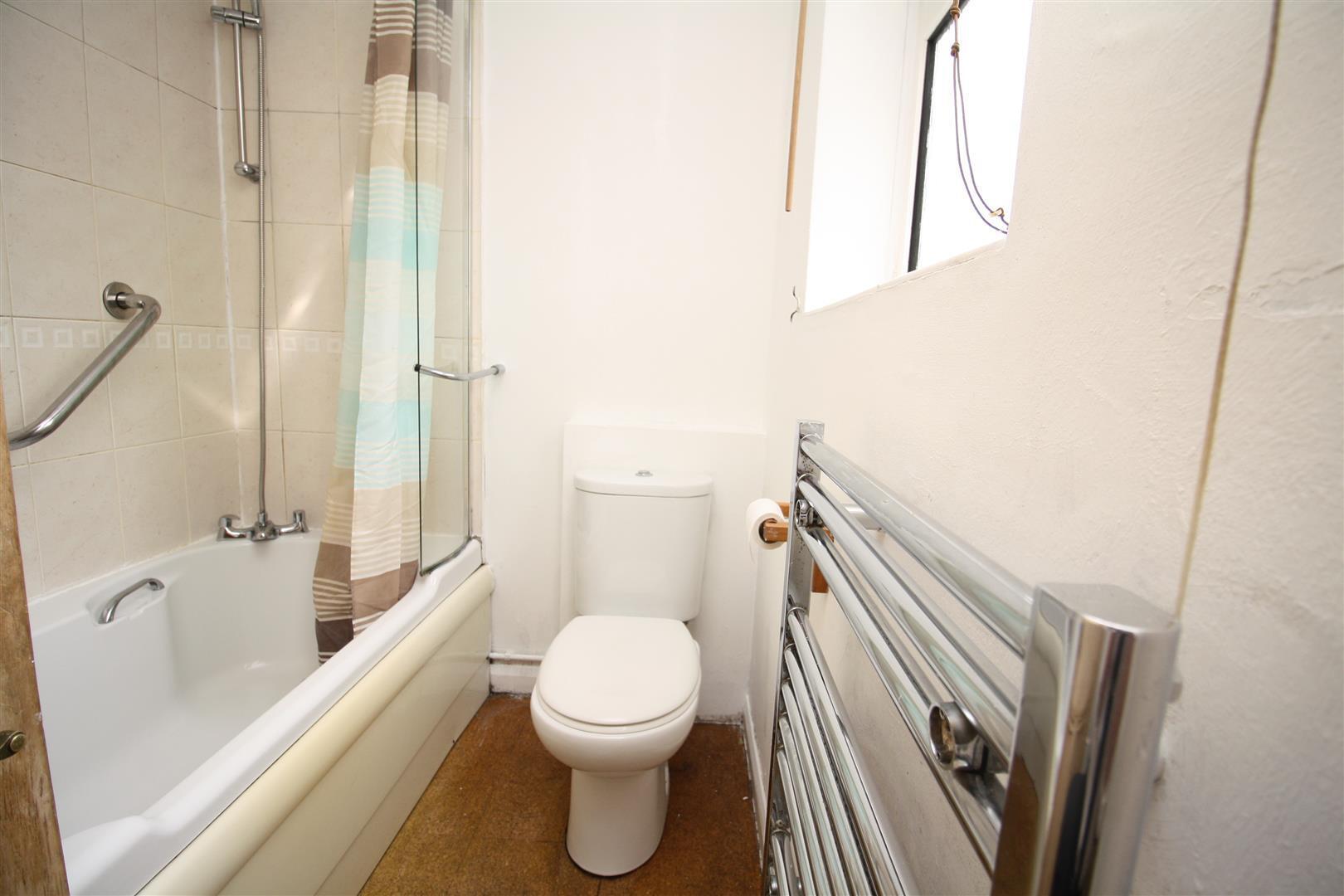 28 Soulbury Road, Leighton Buzzard, LU7 2RL Image 10