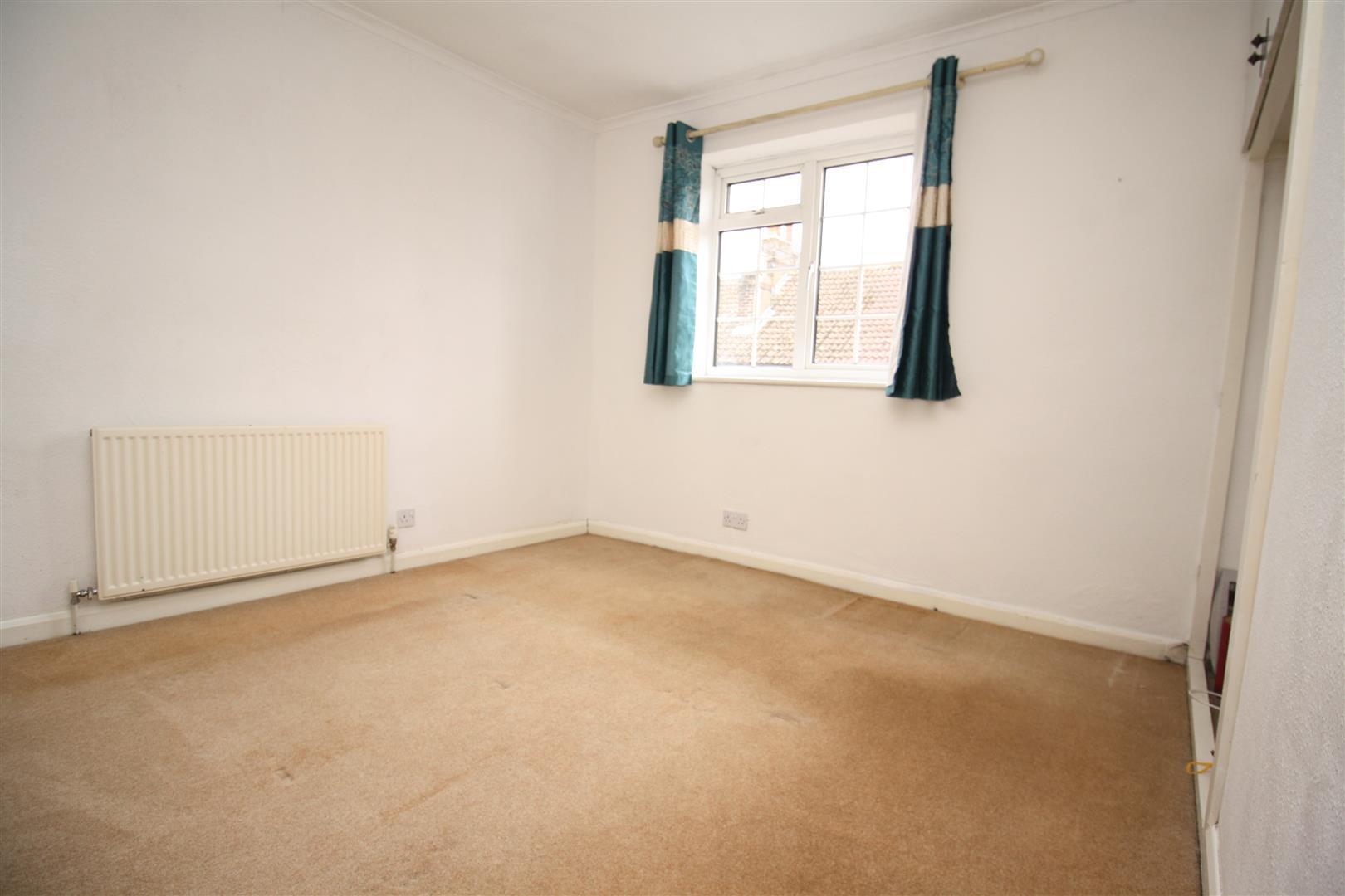 28 Soulbury Road, Leighton Buzzard, LU7 2RL Image 11