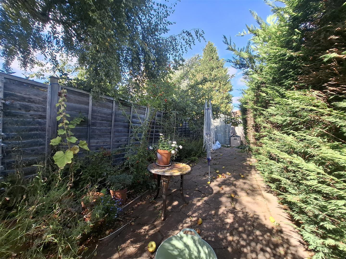 28 Soulbury Road, Leighton Buzzard, LU7 2RL Image 15